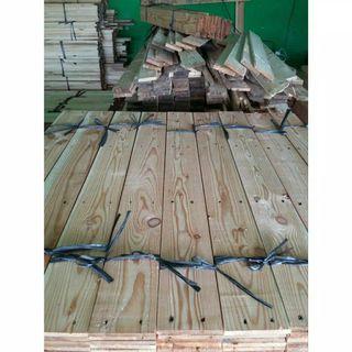 Papan kayu jati belanda ( serut halus )