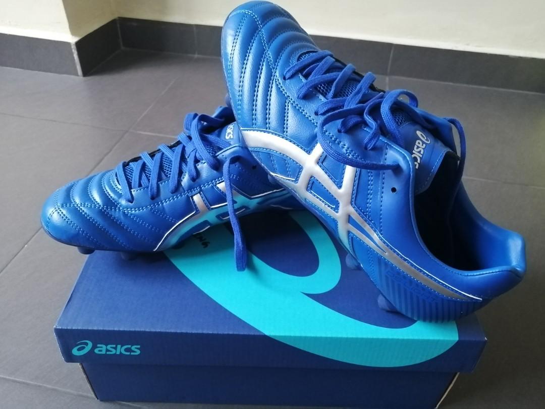Asics Cleats Boots Ds Light Wb 2 Sports Sports Apparel On Carousell