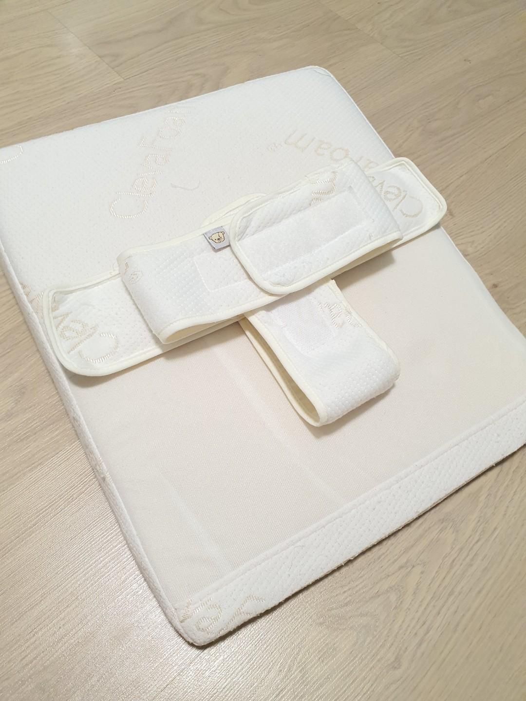 clevamama wedge pillow