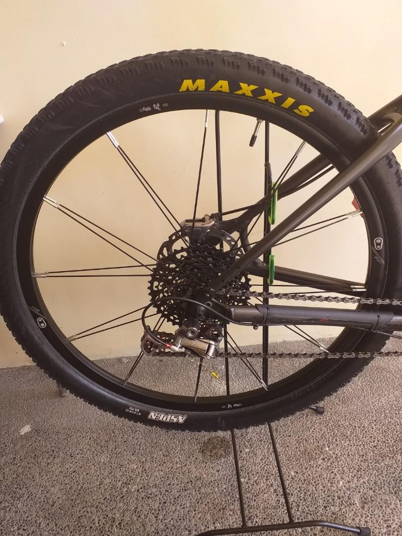 CRANK BROTHERS COBALT 1 WITH FREEBIES