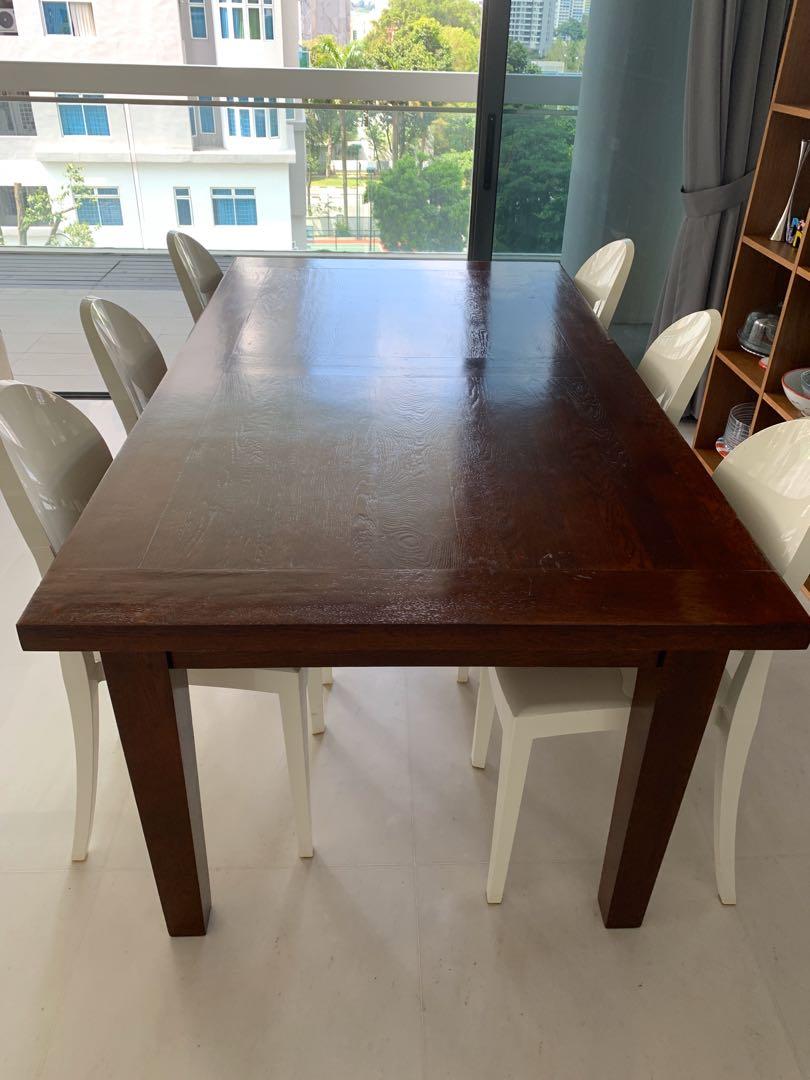 Extendable Dining Table (Category: Tables & Sets) located in Singapore. Submitted by moan1978 (Listing ID 285591255, Image 2). Description: Natural wood table 181.5cm length x 100 cm width Extendable 50.5 each side Total 282.5 cm length .