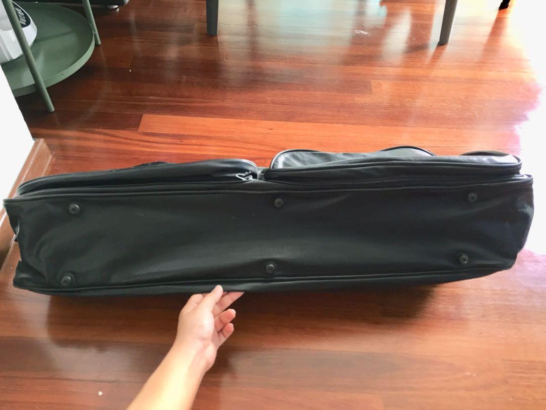 Donnay black tennis duffle bag, Sports Equipment, Sports & Games