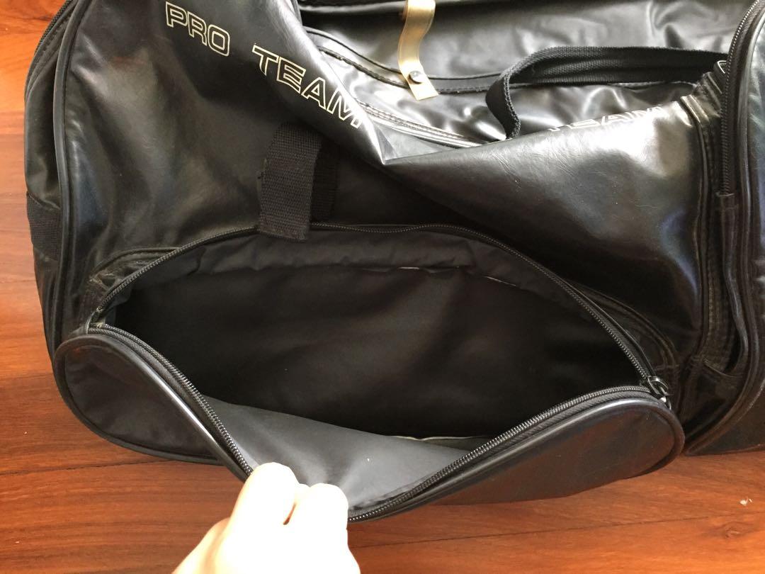 Donnay black tennis duffle bag, Sports Equipment, Sports & Games