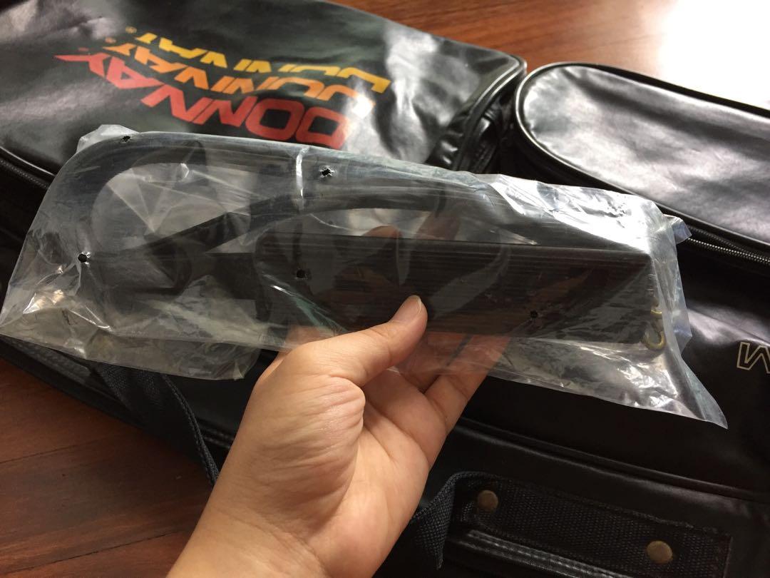 Donnay black tennis duffle bag, Sports Equipment, Sports & Games