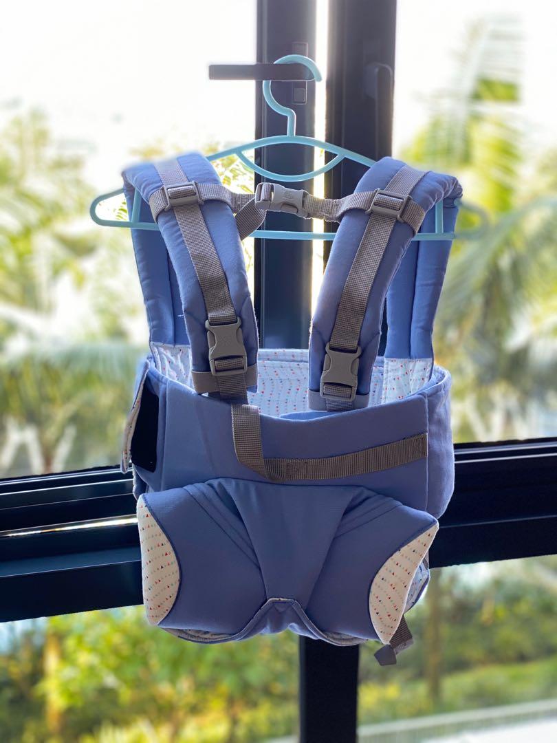 *As GOOD as NEW* Ergobaby 360 Baby Carrier Sophie la girafe, Babies