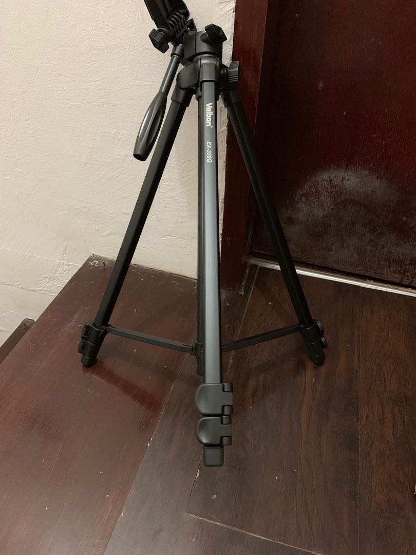 EX330Q Tripod with case, Photography, Photography Accessories, Tripods