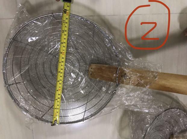 Kitchenware (Category: Other Kitchenware & Tableware) located in Singapore. Submitted by kimannyuli (Listing ID 285717913, Image 3). Description: Kitchenware as the photo, all are new Whole set is $50 Self collect at Khatib .