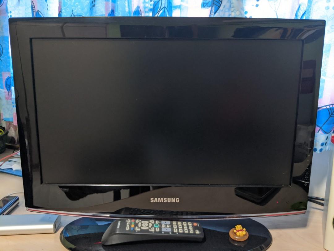 Samsung TV 22inch LCD TV LA22B450C4M, TV & Home Appliances, TV