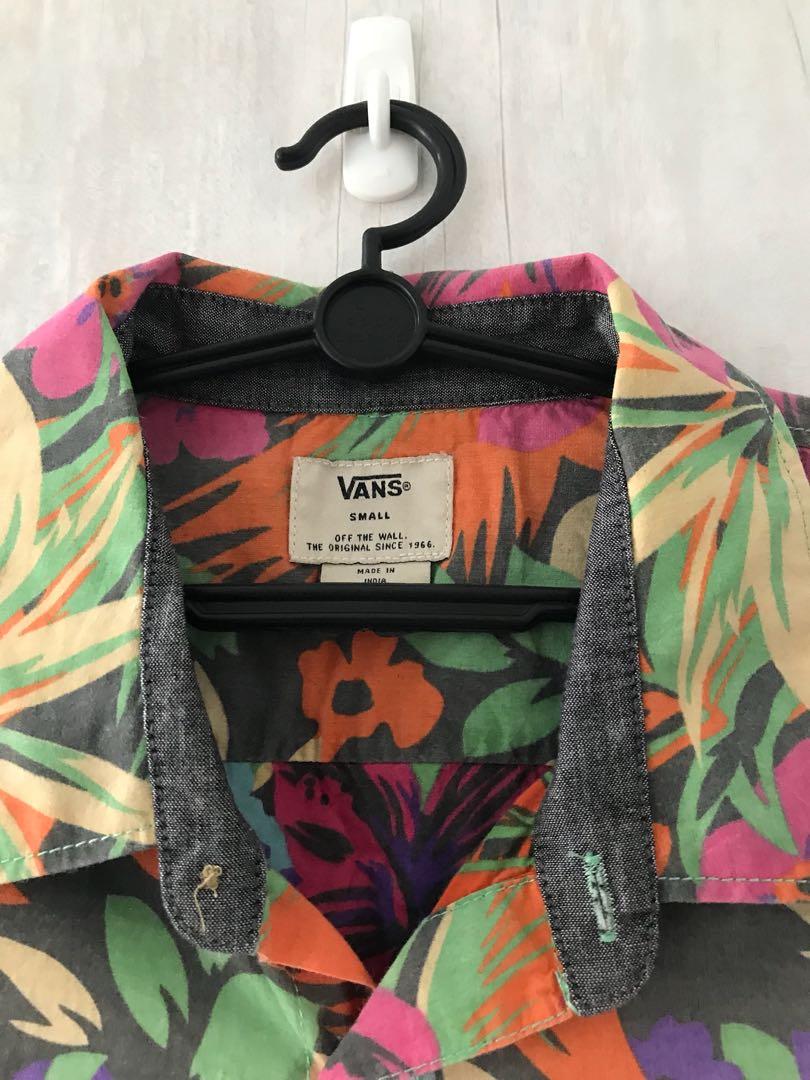 Vans clearance flower shirt