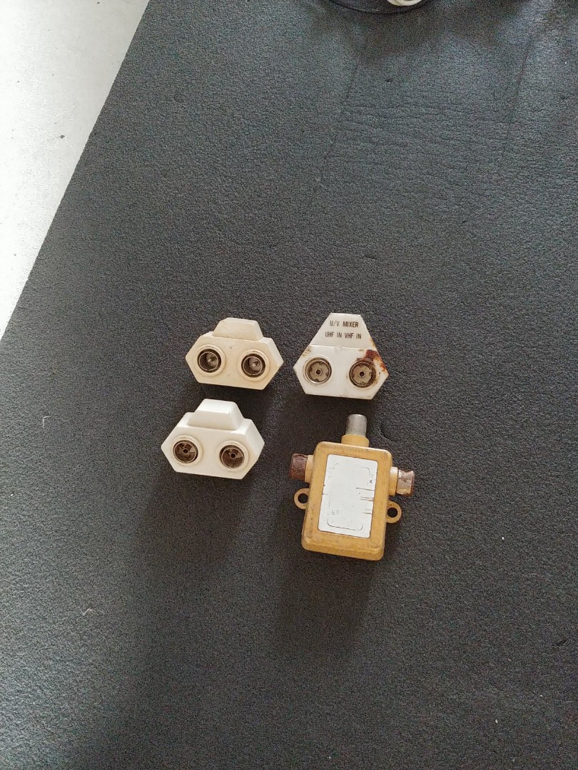 Vintage old school UV mixer (UHF, VHF), Hobbies & Toys, Memorabilia ...