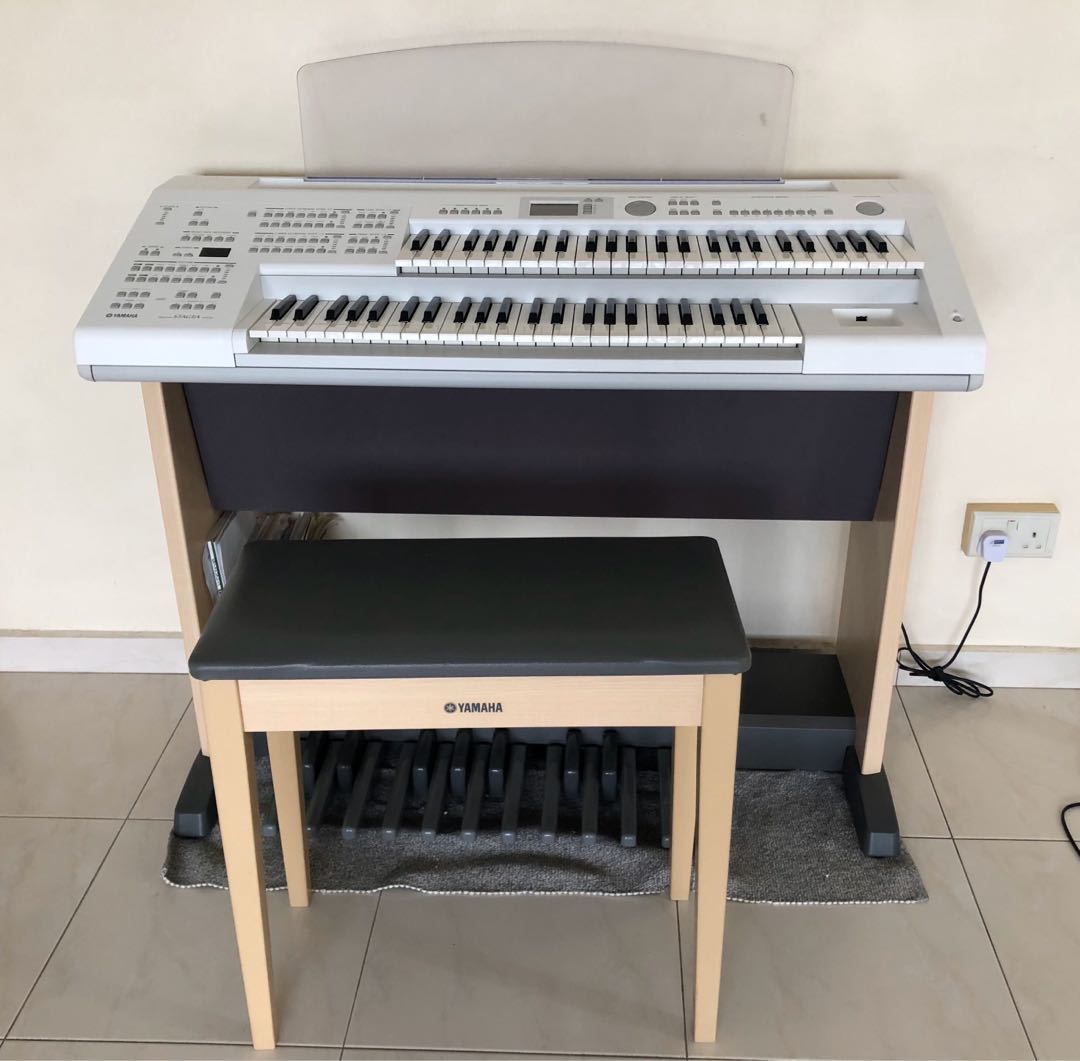 Yamaha Electone Stagea ELB-02 with bench, Hobbies & Toys