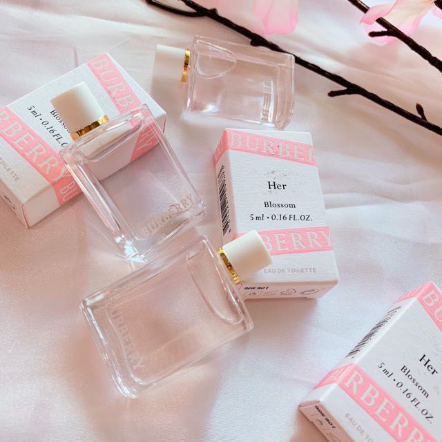 burberry her blossom 5ml