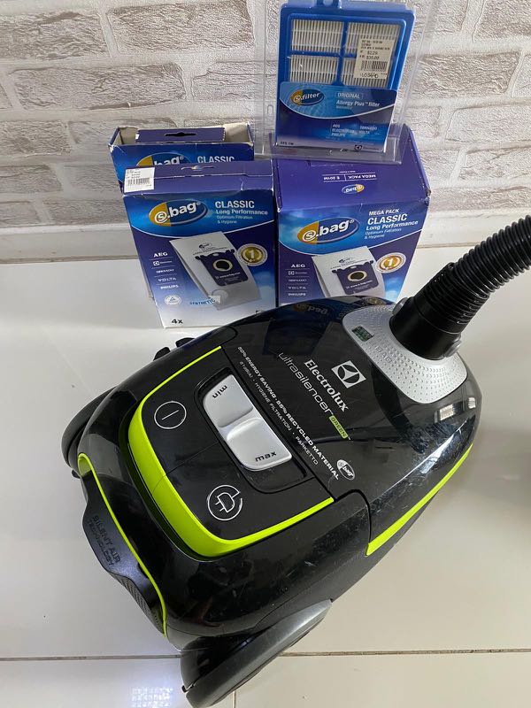 Vacuum Insanity: electrolux ultrasilencer green review 