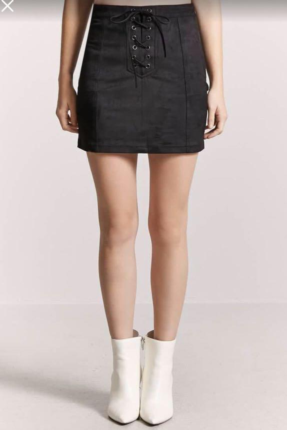 Black suede outlet skirt forever 21
