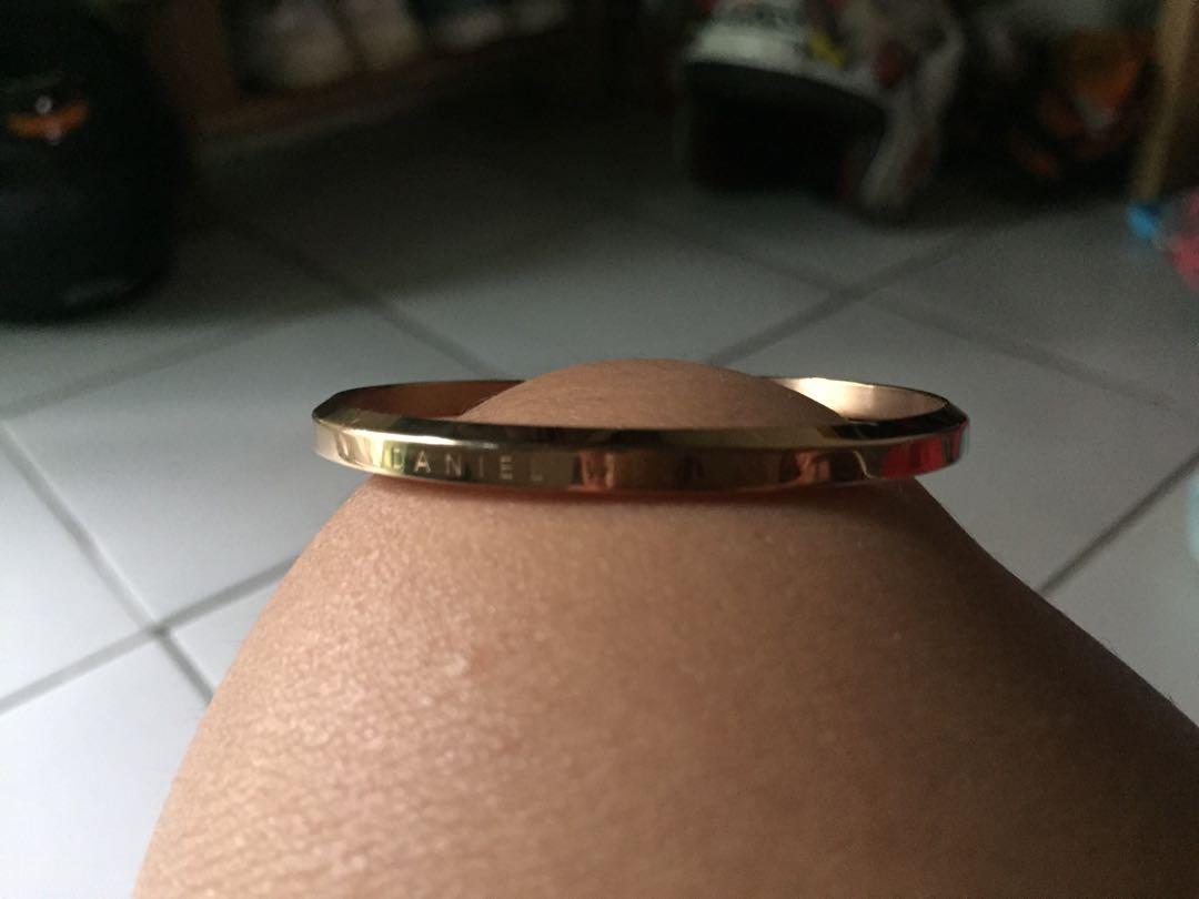 Gelang daniel wellington hotsell original