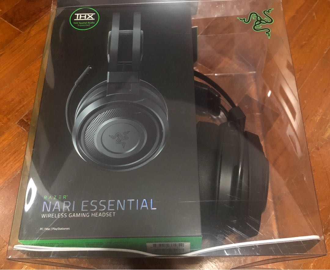 razer nari essential box