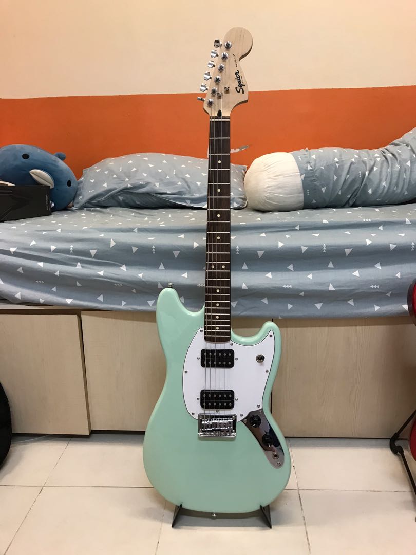 Squier bullet store mustang green