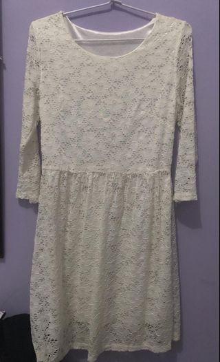 Hanna Flower Dress
Bahan :  Chiffon 
Ukuran : All Size