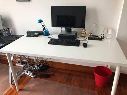 Desktop shop without legs
