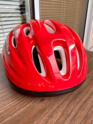 Cool and lightweight. Supercycle helmet 