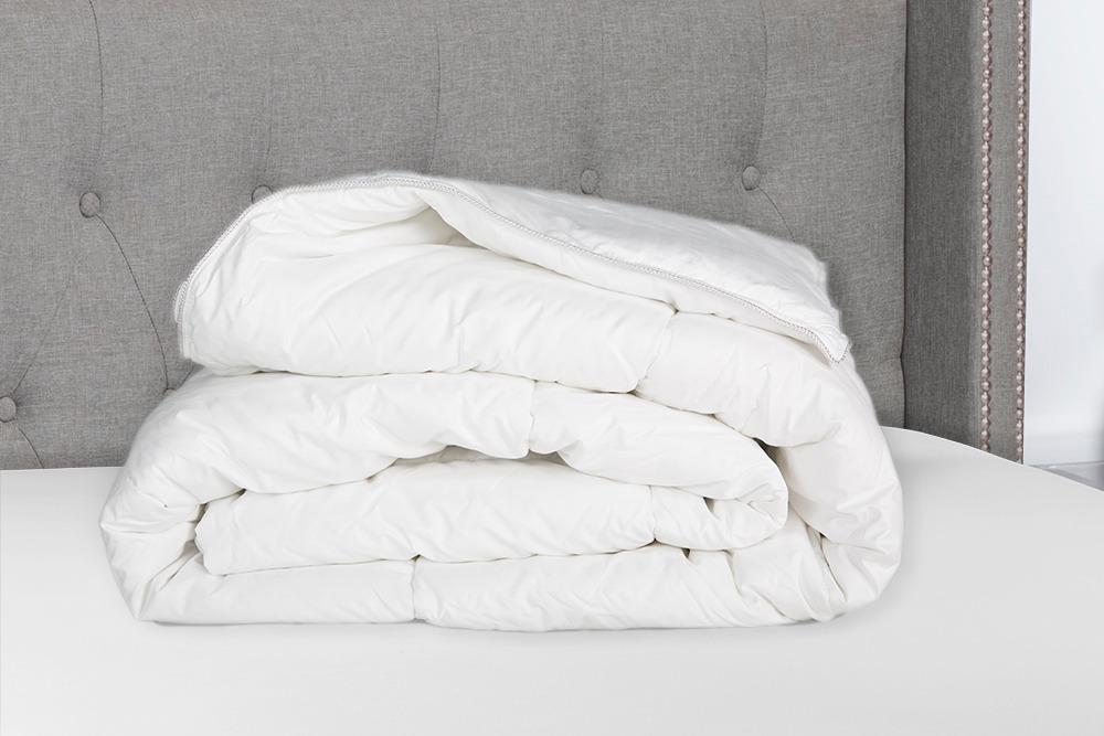 5 Stars Hotel Aussino Quilt Furniture Home Decor Cushions Linen On Carousell