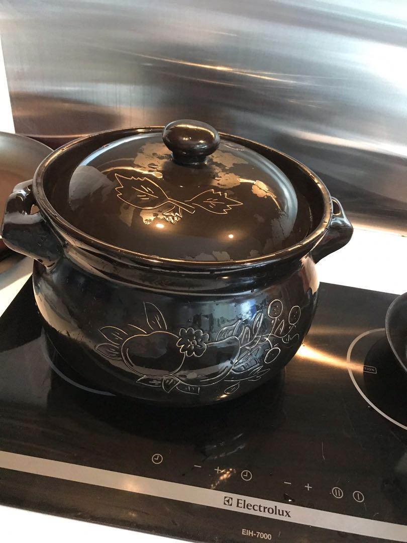 Chinese ceramic cooking pot, 傢俬＆家居, 廚具和餐具, 餐具和餐具 Carousell