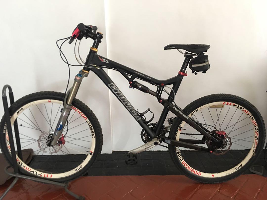 CHUMBA MOUNTAIN BIKE CARBON FIBER 