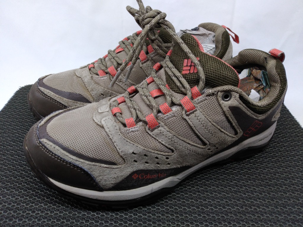 Columbia Techlite Out Dry Waterproof US 8.5 Hiking Shoes Men s