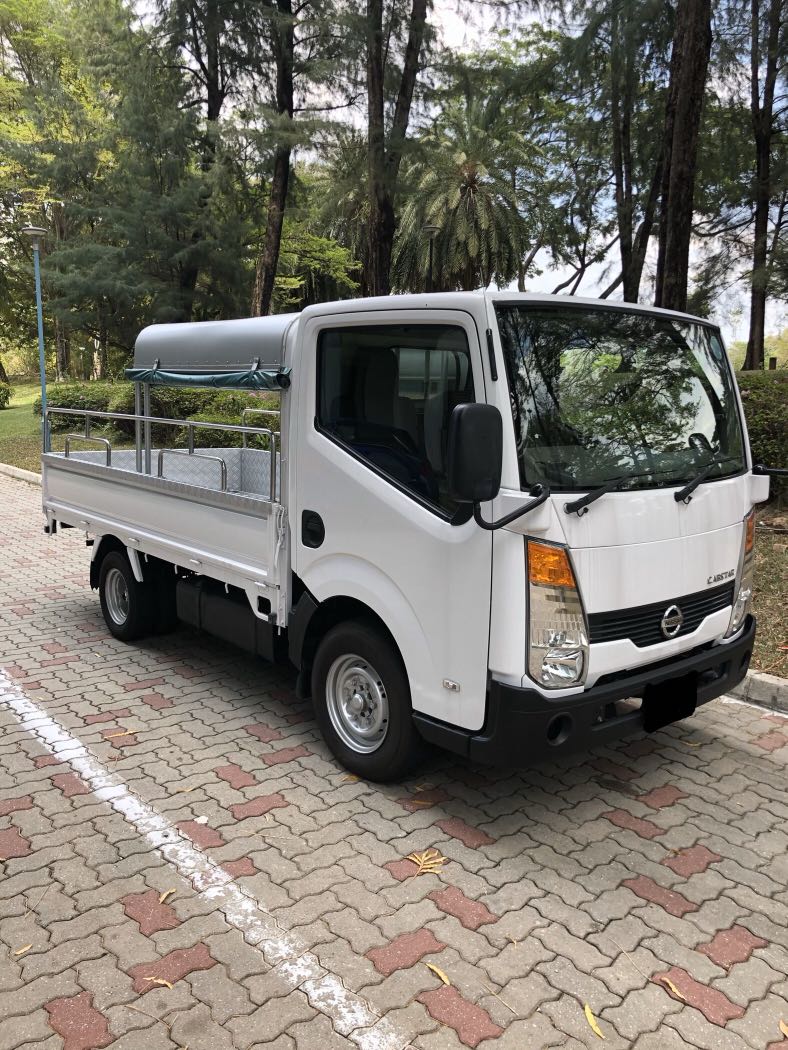Commercial Vehicle for rent!