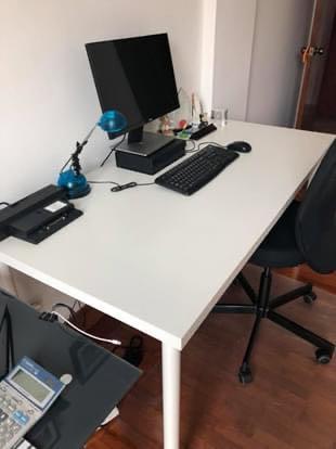 Desktop shop without legs