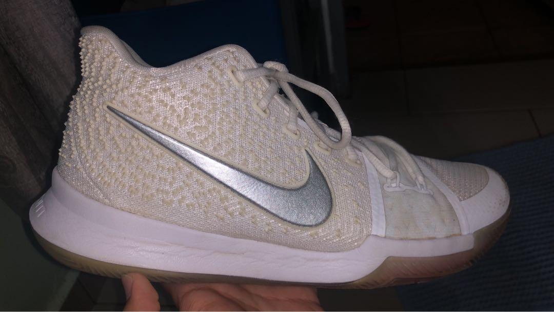 kyrie irving flytrap 3