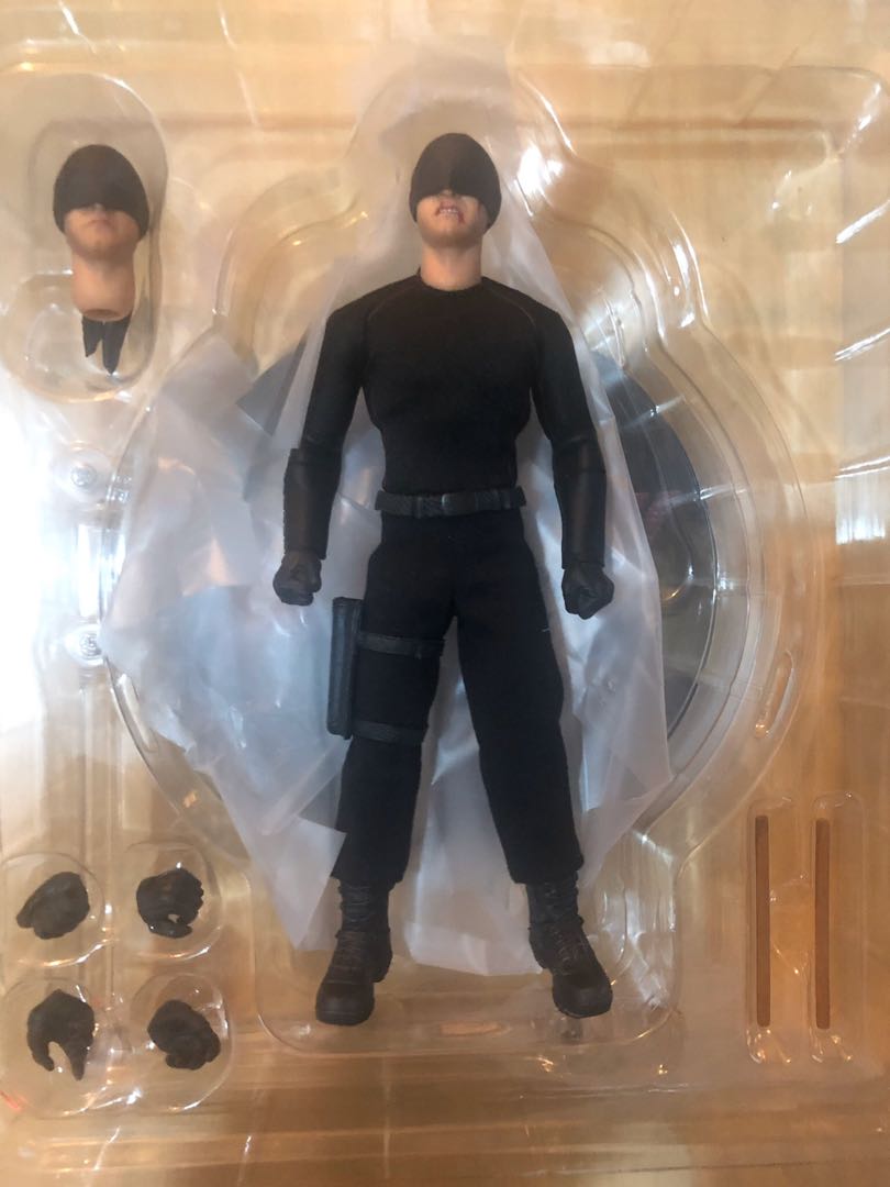 Mezco DAREDEVIL Vigilante Edition Carousell