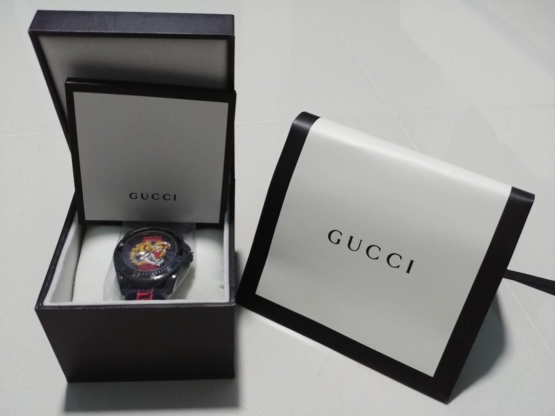 White outlet gucci watch