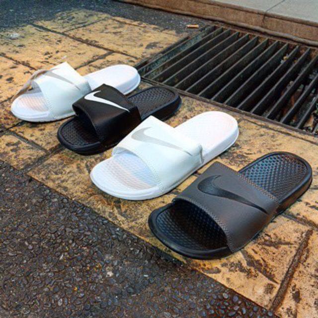 selipar nike original