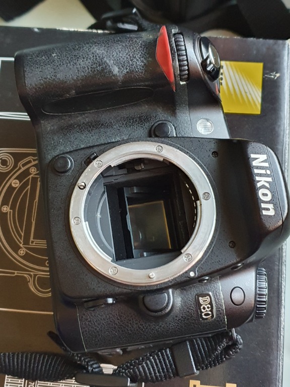 Nikon D80 + Tamron 18-270mm F/3.5-6.3 Di II VC PZD