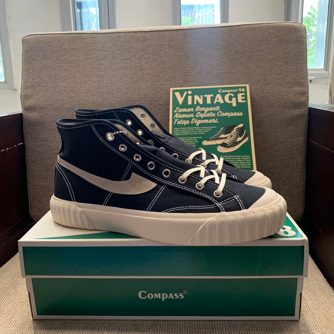 Sepatu Compass Vintage 98 Hi Black Hitam Fesyen Pria Sepatu Sneakers Di Carousell