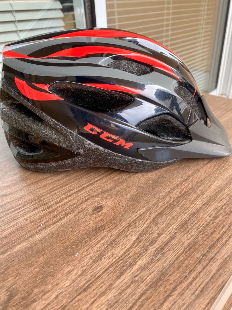 Style and safety! CCM helmet 