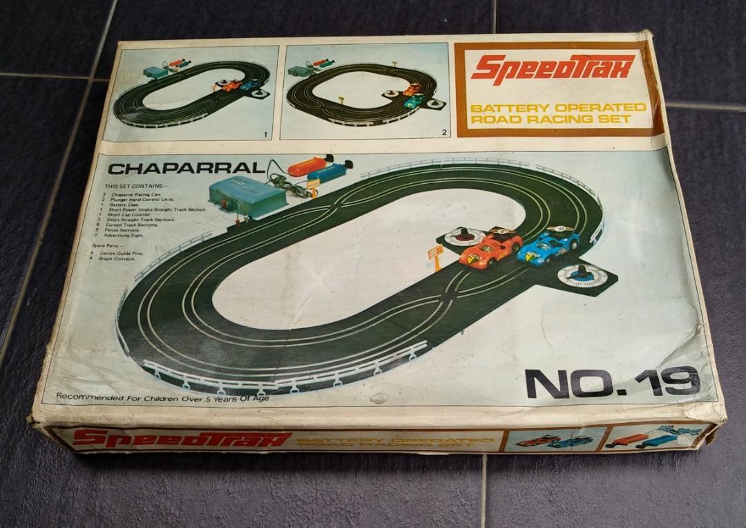 Vintage SPEEDTRAX Chaparral Racing Set Hobbies Toys