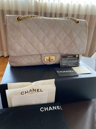 Chanel reissue 2.55 bag