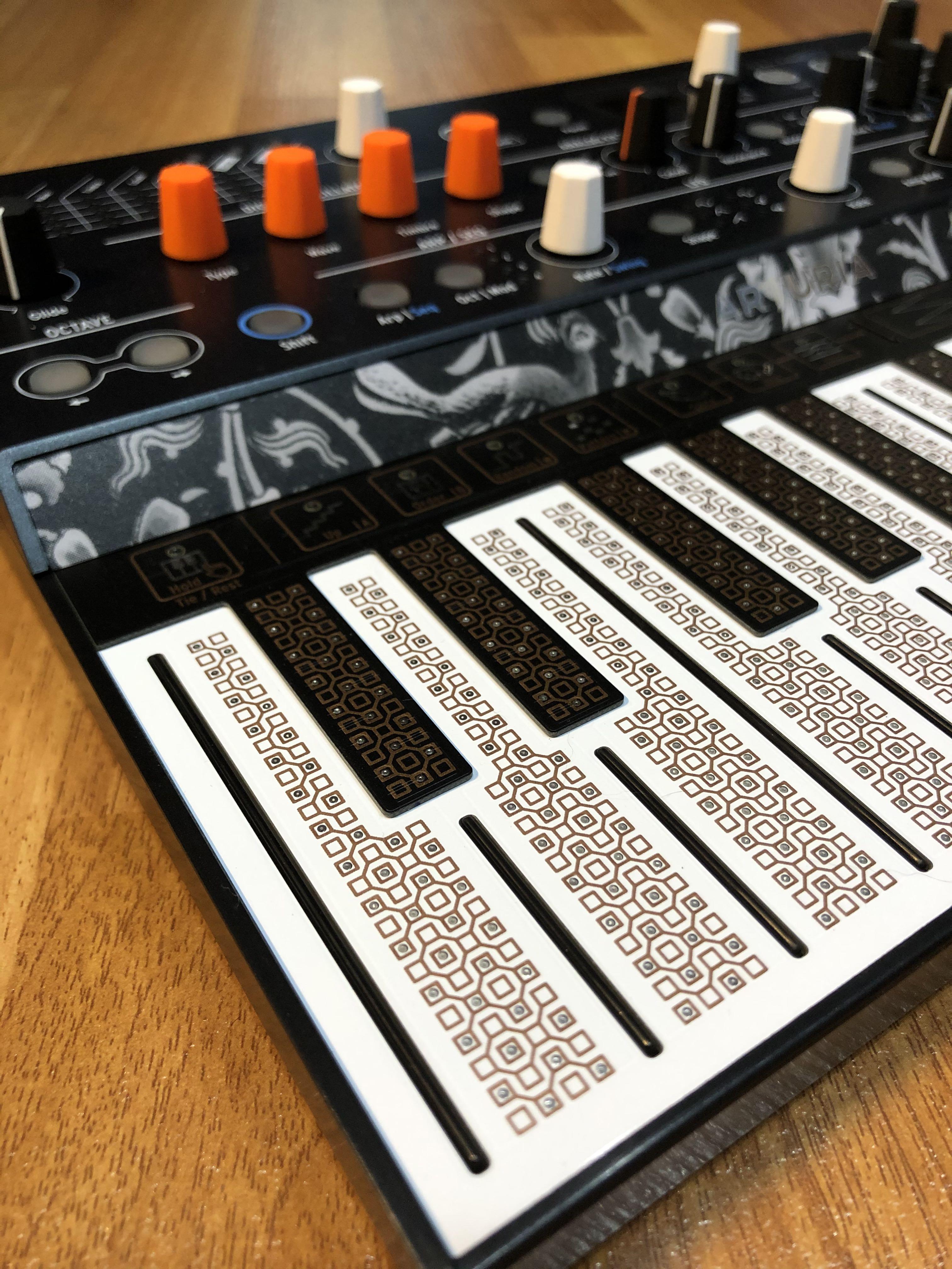 Arturia Microfreak, Hobbies & Toys, Music & Media, Musical Instruments ...