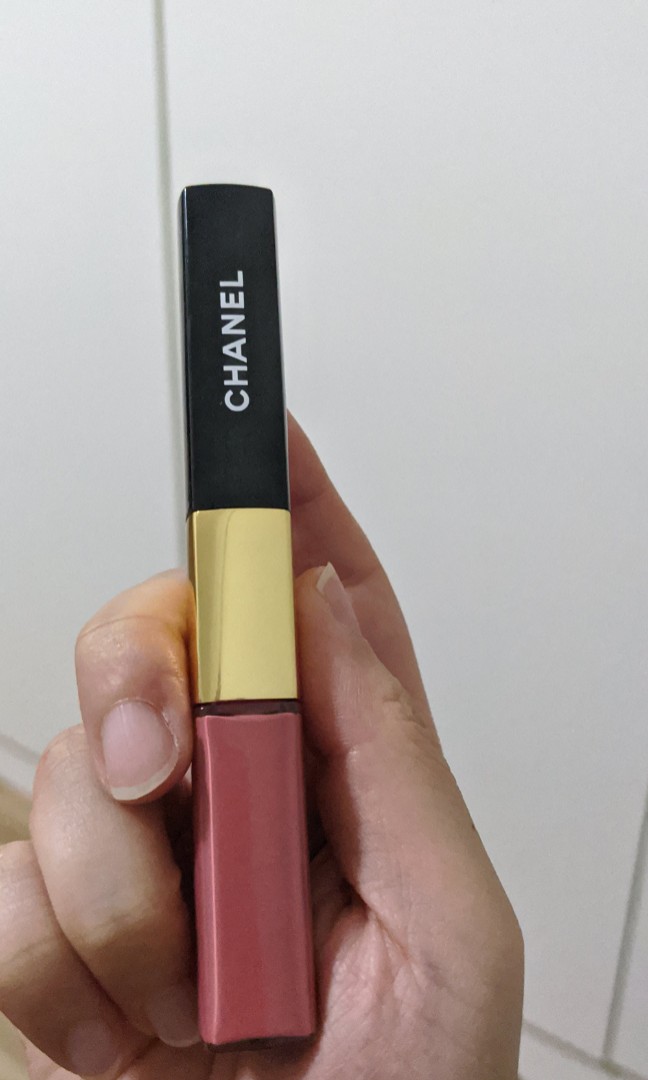 Chanel le rouge duo ultra tenue gloss #40 light rose, Beauty & Personal  Care, Face, Makeup on Carousell