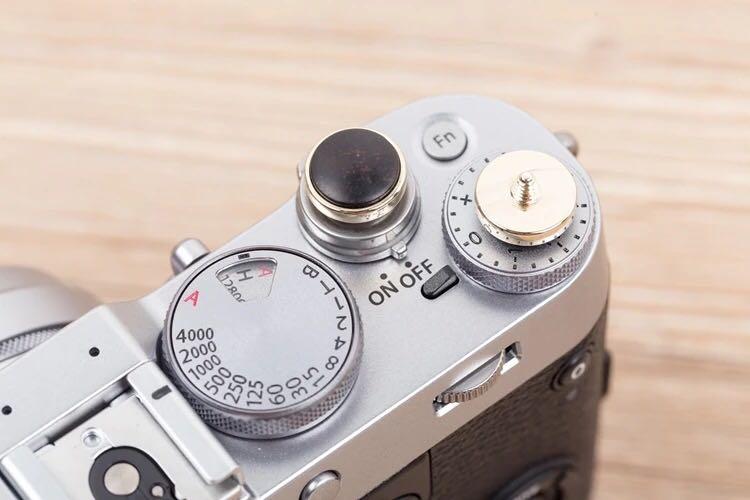 Handmade soft shutter button (Category: Other Photography Accessories) located in Singapore. Submitted by artisans_n_craft (Listing ID 286198031, Image 4). Description: Description: wood and brass rim Color: - red - golden - black Suitable for all cameras with threaded shutters! PM me for more details!.