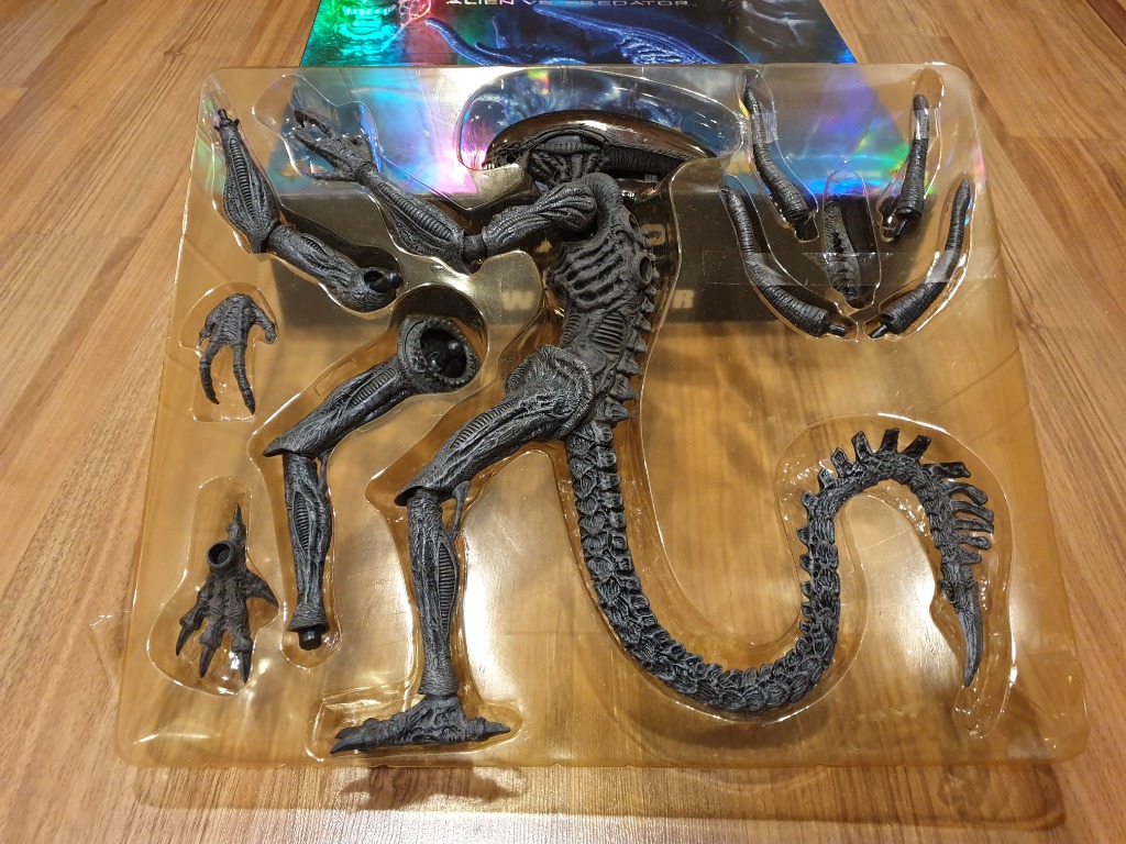Hot toys hot sale alien