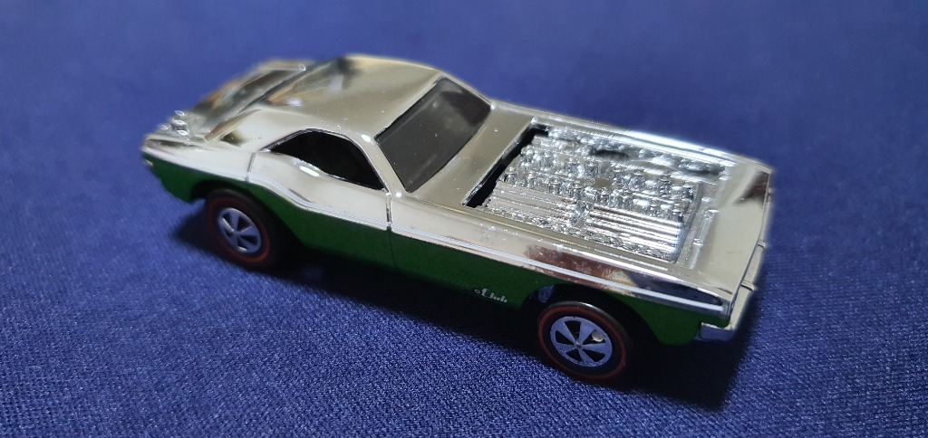 Hot wheels store show off