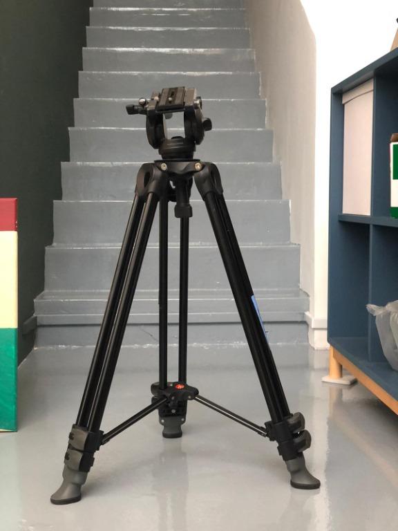 Manfrotto MVH500A Fluid Head and MVT502AM Tripod with Carrying Bag