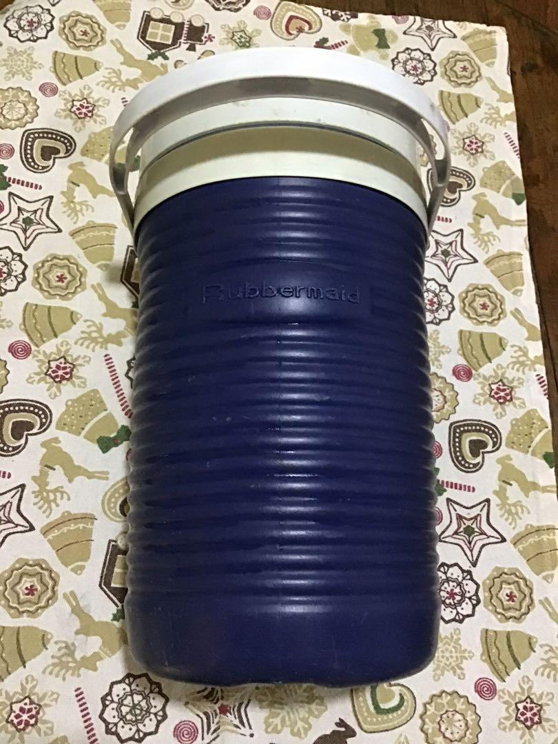 .5Gal-Rubbermaid USA (Category: Food Organization & Storage) located in Manila. Submitted by selectedfew (Listing ID 286166571, Image 1). Description: #workfromhome Best Insulator more than 24hrs cooling .