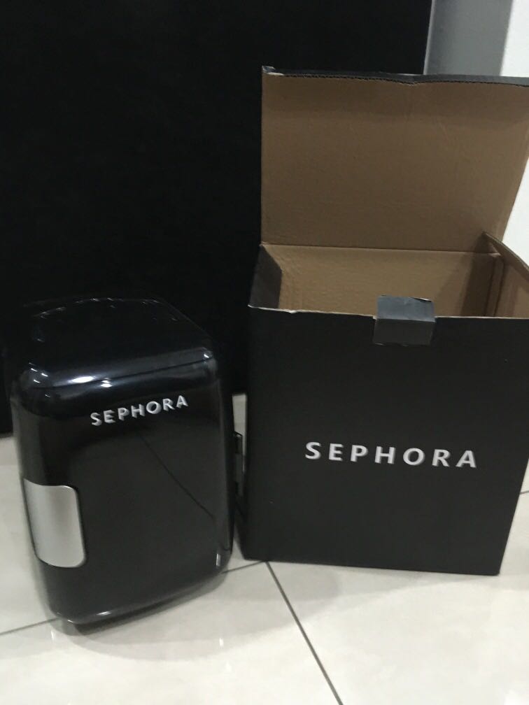 Sephora Mini Chiller Mini Fridge , TV & Home Appliances, Kitchen