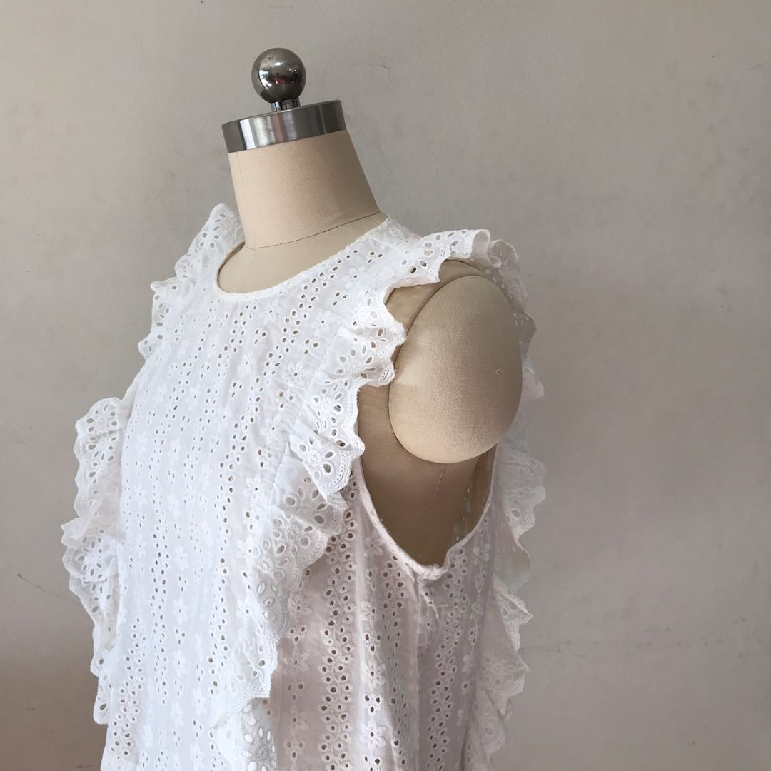 lace ruffle blouse