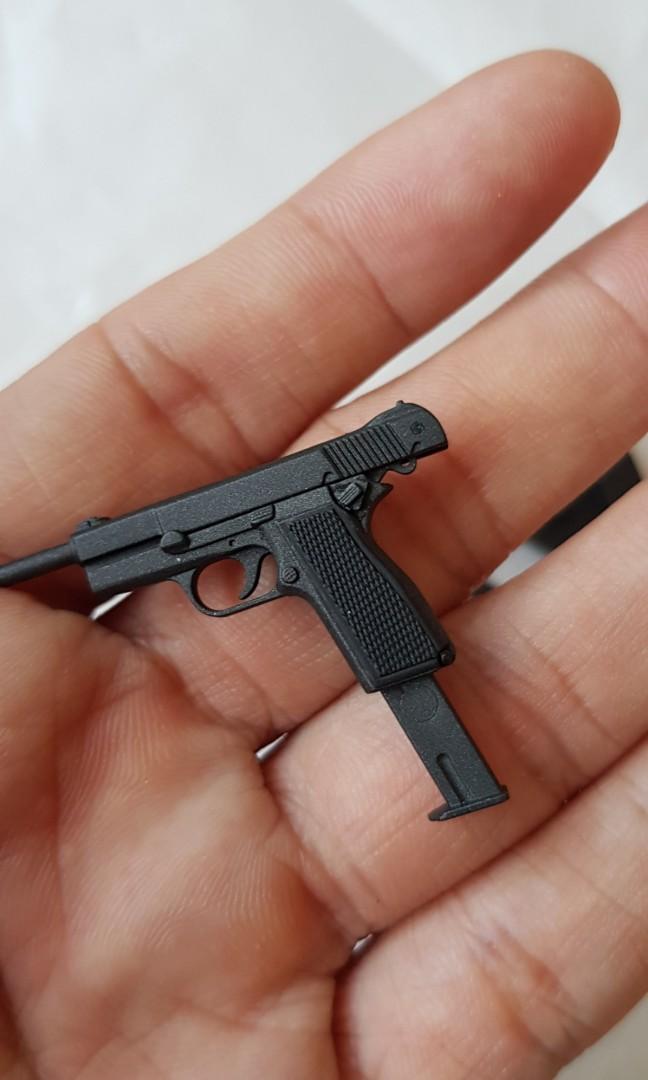 1/6 scale Dragon WWII German Pistol with holster, Hobbies & Toys, Toys ...