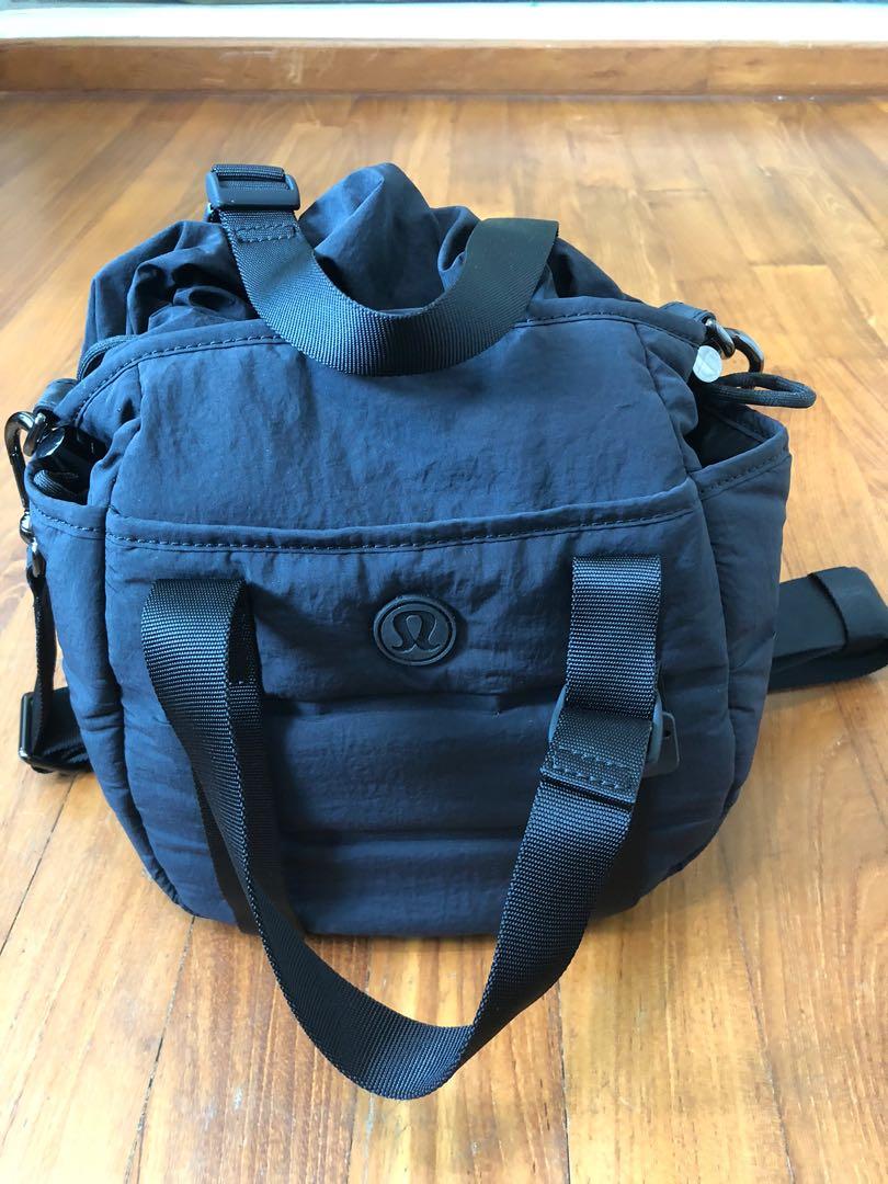 Dash all clearance day bucket bag